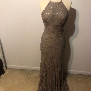 Windsor Floor length evening dress-size 7/8